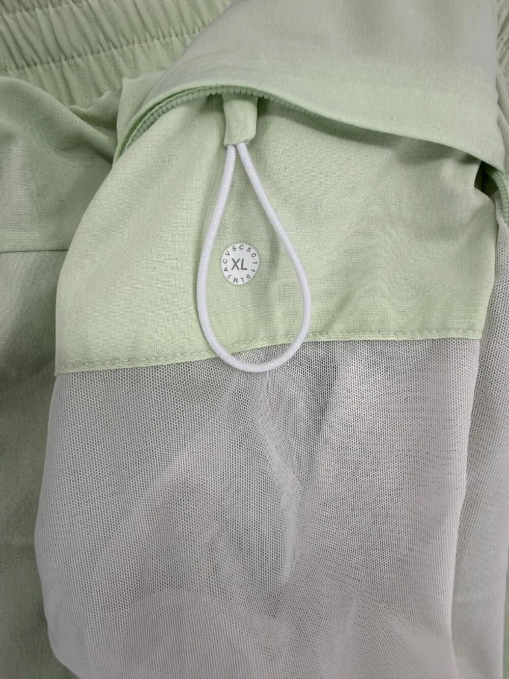 Lululemon Channel Cross Shorts Mens XL 7” Swim Lined Stretch Gym Green